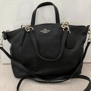 Vintage '03 Coach Kelsey Crossbody with Gold Hardware